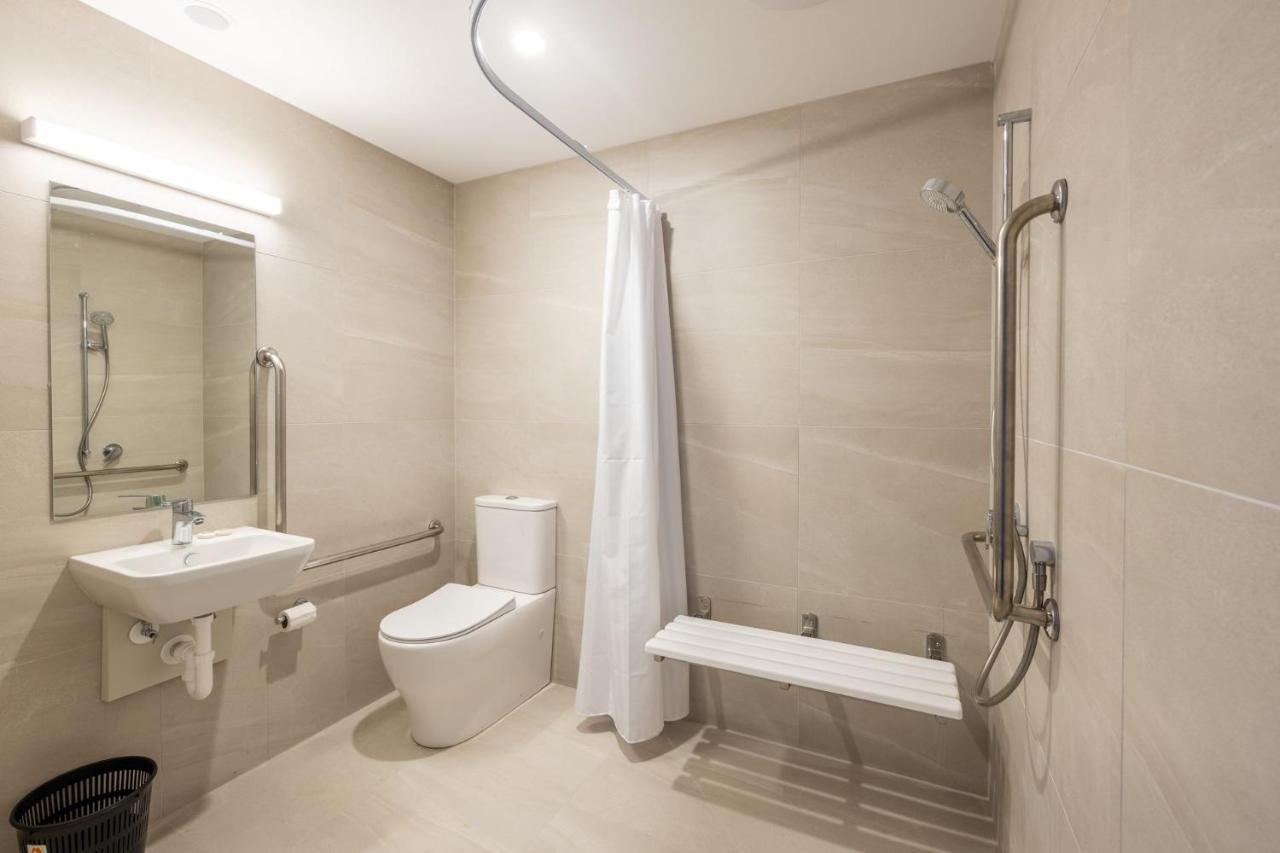 Manha Hotel Auckland Airport Экстерьер фото